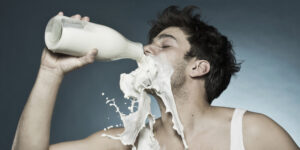Read more about the article Is Swishing Milk Good for Your Teeth?