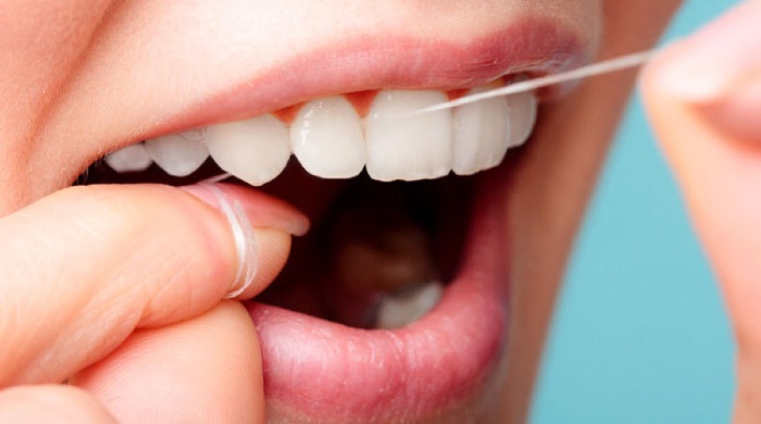 You are currently viewing Does Flossing Whiten Teeth? The Truth Behind Flossing