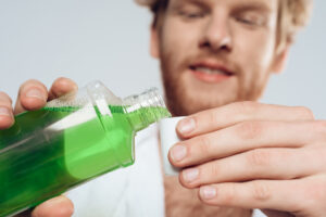 Read more about the article What You Should Know About Organic Mouthwashes and 5 Brands to Try