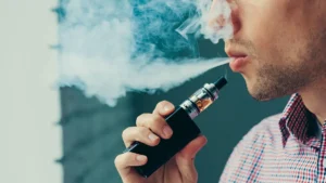 Read more about the article What To Take Note of When Vaping After Wisdom Teeth Removal